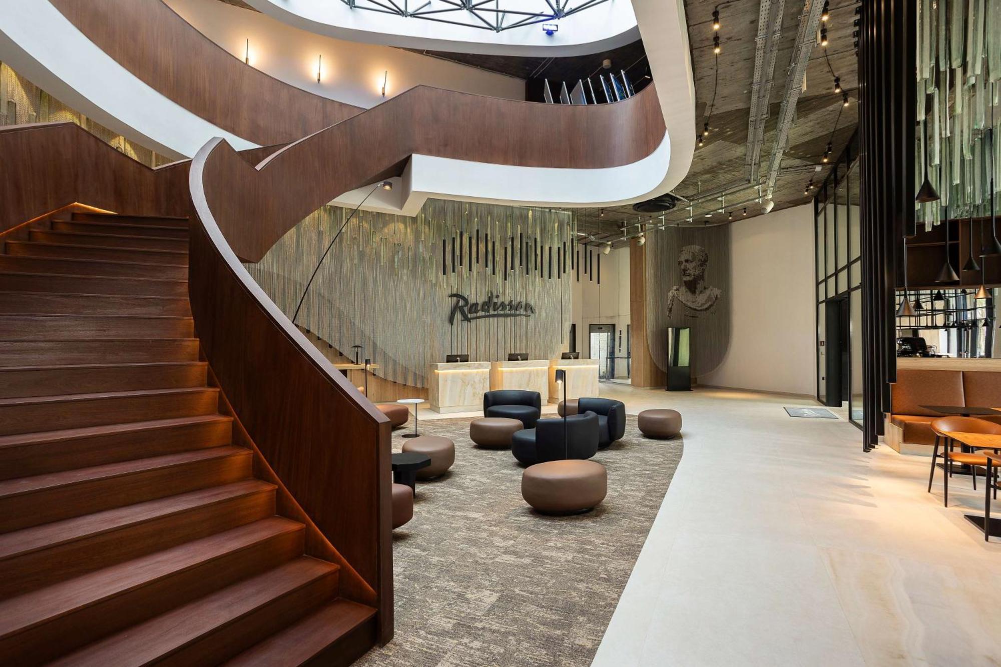 Radisson Tunis, Center