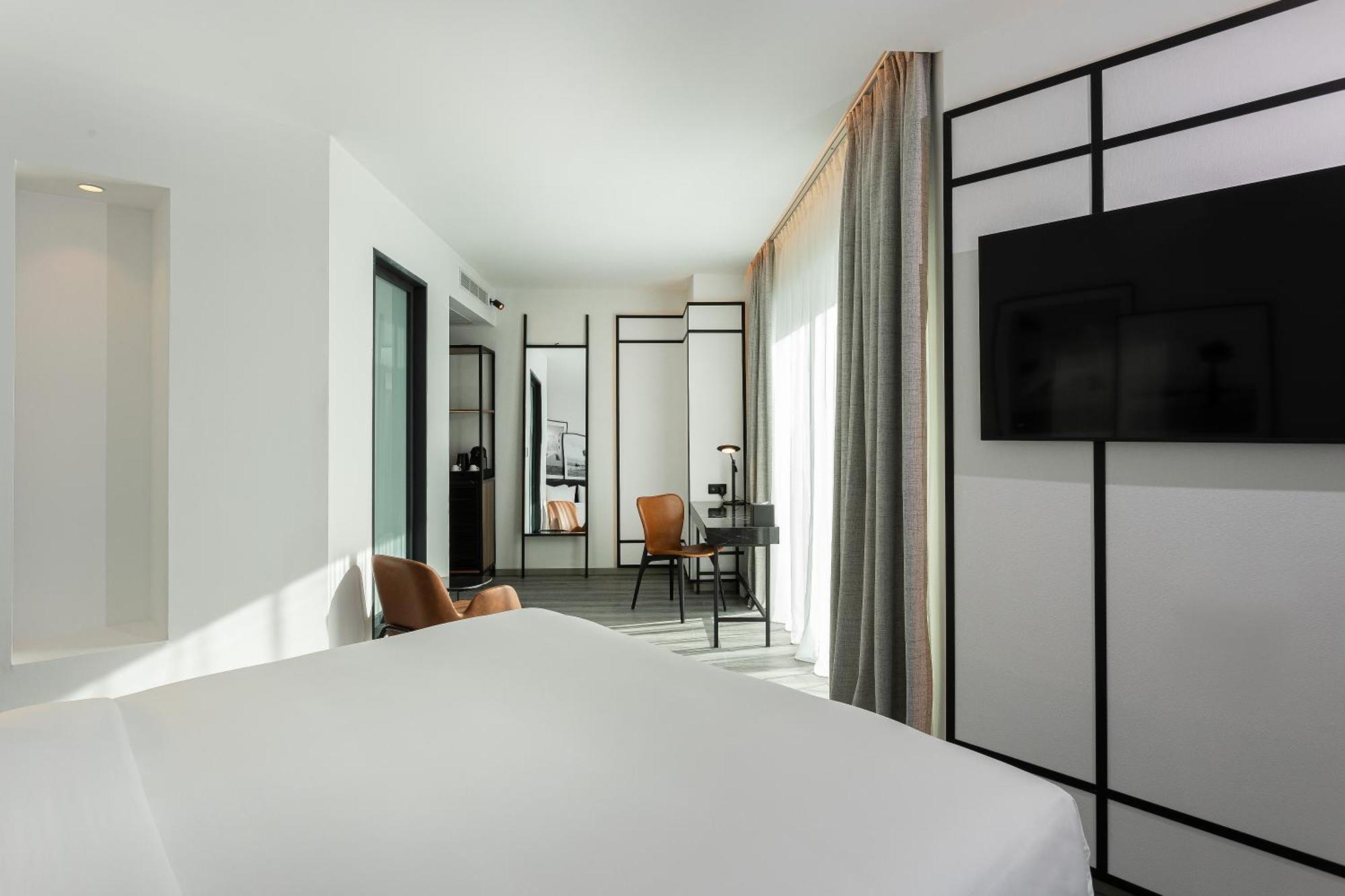 Radisson Tunis, Center